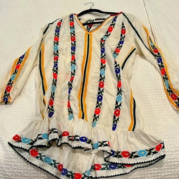 Love Sam Dresses | Love Sam Long Sleeve Embroided Dress | Color: White | Size: M | Lisachanah's Closet